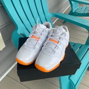 Jordan 11 low GS